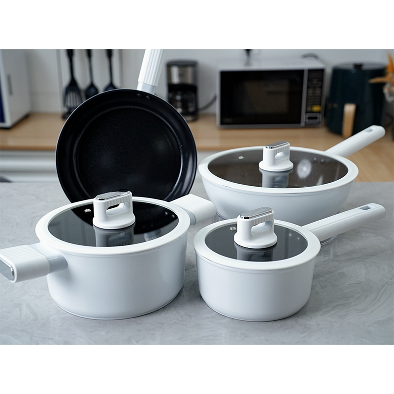 Black And White Ceramic Seven-Piece Non-Stick Pan