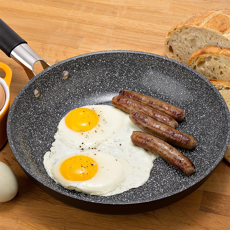 How to optimize heating efficiency when using a ceramic granite frying pan with an induction cooker?